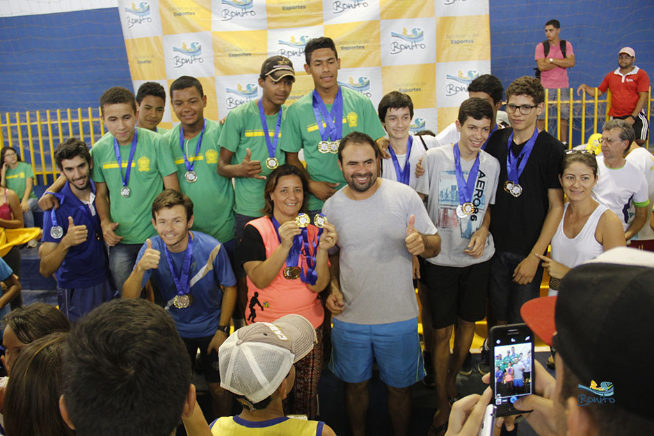 Confira as fotos de premiação dos Jogos Escolares de Bonito, modalidade individual