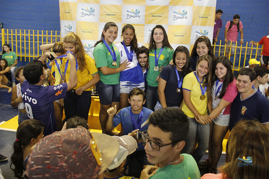 Confira as fotos de premiação dos Jogos Escolares de Bonito, modalidade individual