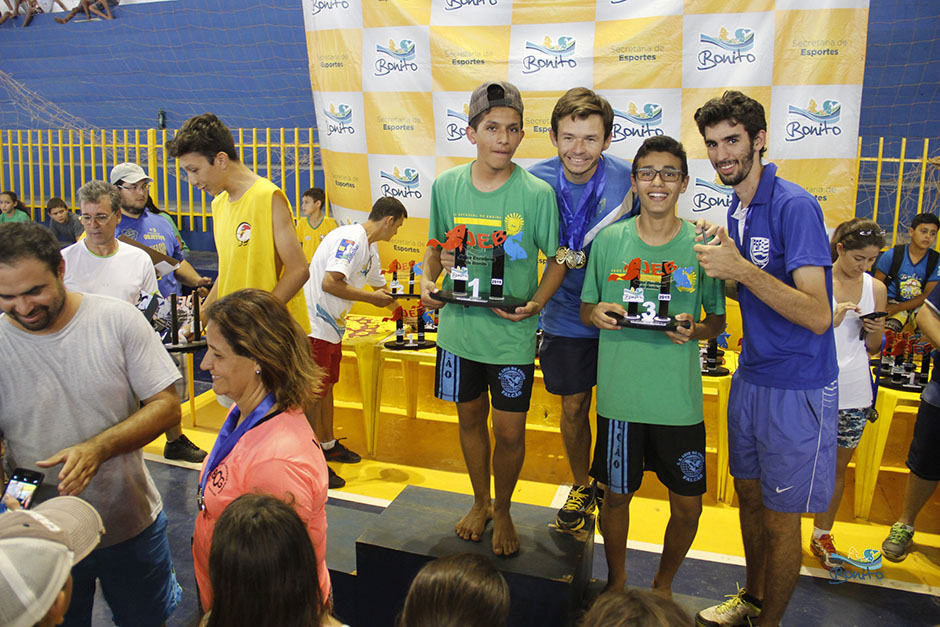 Confira as fotos de premiação dos Jogos Escolares de Bonito, modalidade individual
