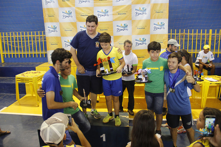 Confira as fotos de premiação dos Jogos Escolares de Bonito, modalidade individual