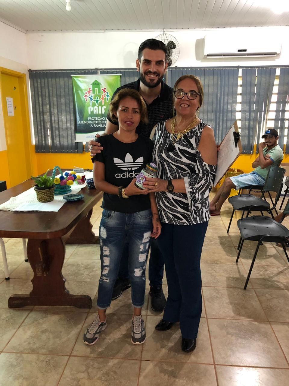Psicológo realiza palestra no CRAS sobre direitos das mulheres