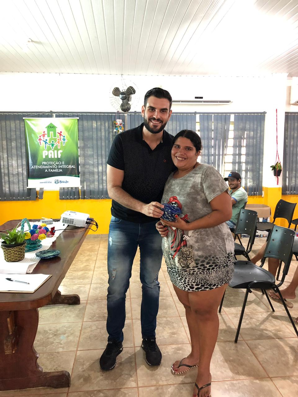 Psicológo realiza palestra no CRAS sobre direitos das mulheres