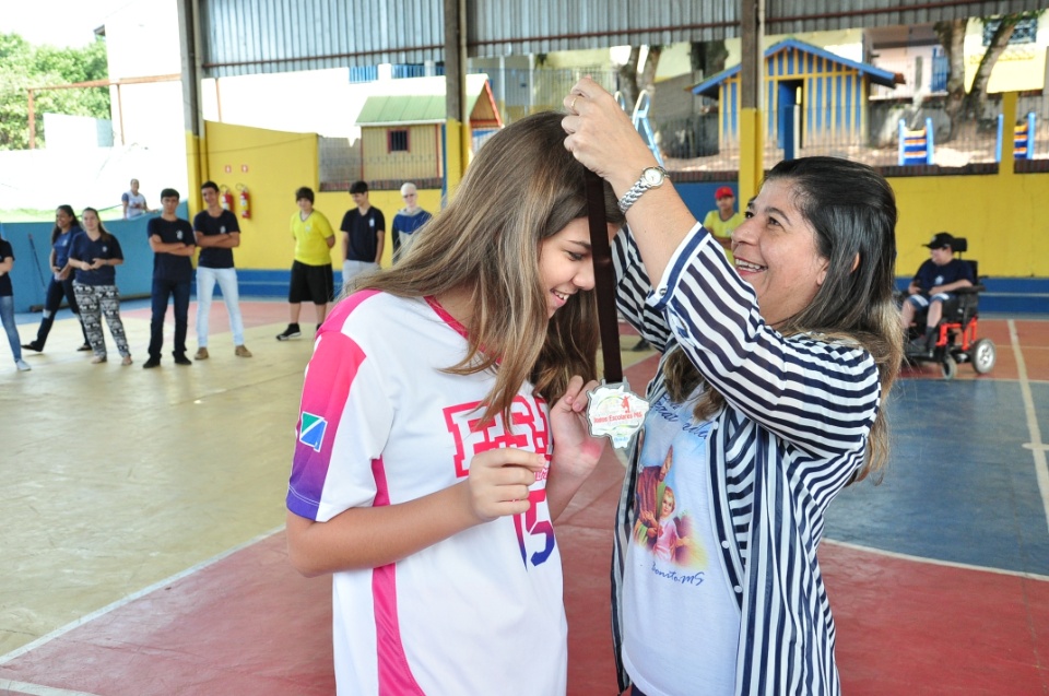 Escola Sagrada Família e BCG serão as representantes de Bonito na maior competição Escolar do Estado