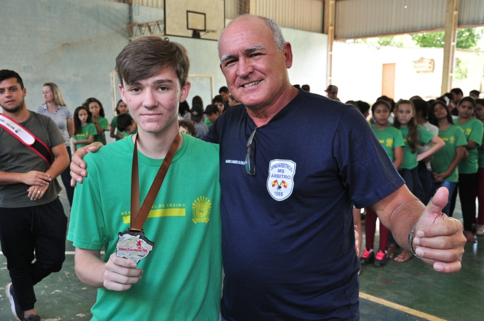 Escola Sagrada Família e BCG serão as representantes de Bonito na maior competição Escolar do Estado