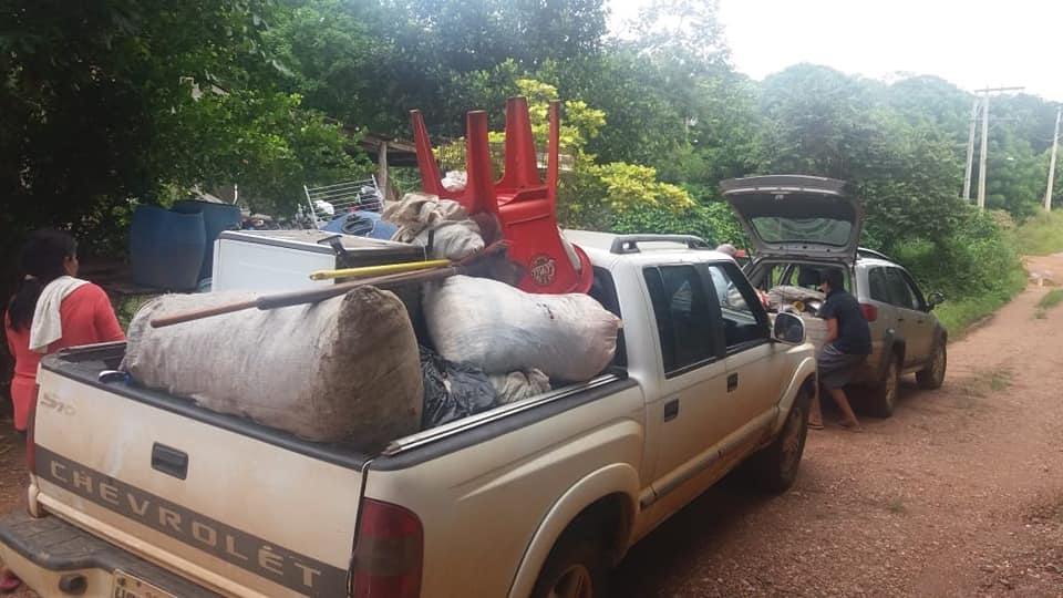 Defesa Civil e SAS removem moradores em Águas do Miranda