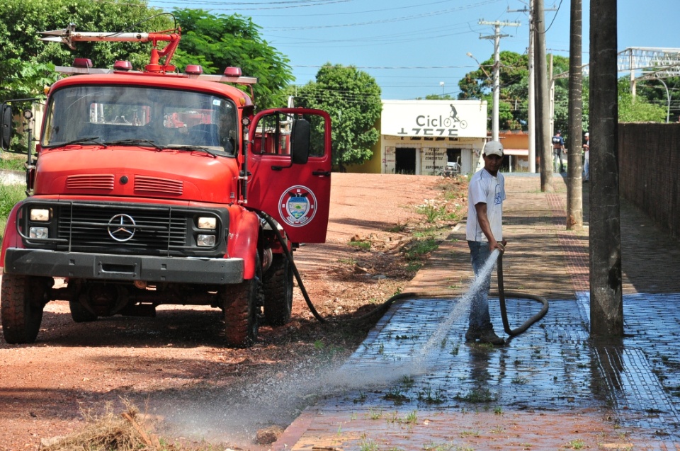 Prefeitura conclui pista de caminhada ao redor do Estádio