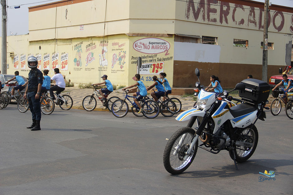 Confira a galeria de fotos do passeio ciclístico do Instituto Mirim Ambiental de Bonito