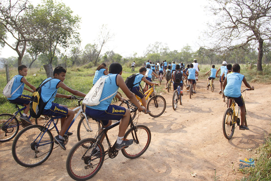 Confira a galeria de fotos do passeio ciclístico do Instituto Mirim Ambiental de Bonito