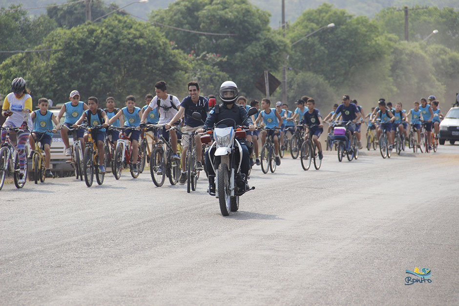 Confira a galeria de fotos do passeio ciclístico do Instituto Mirim Ambiental de Bonito