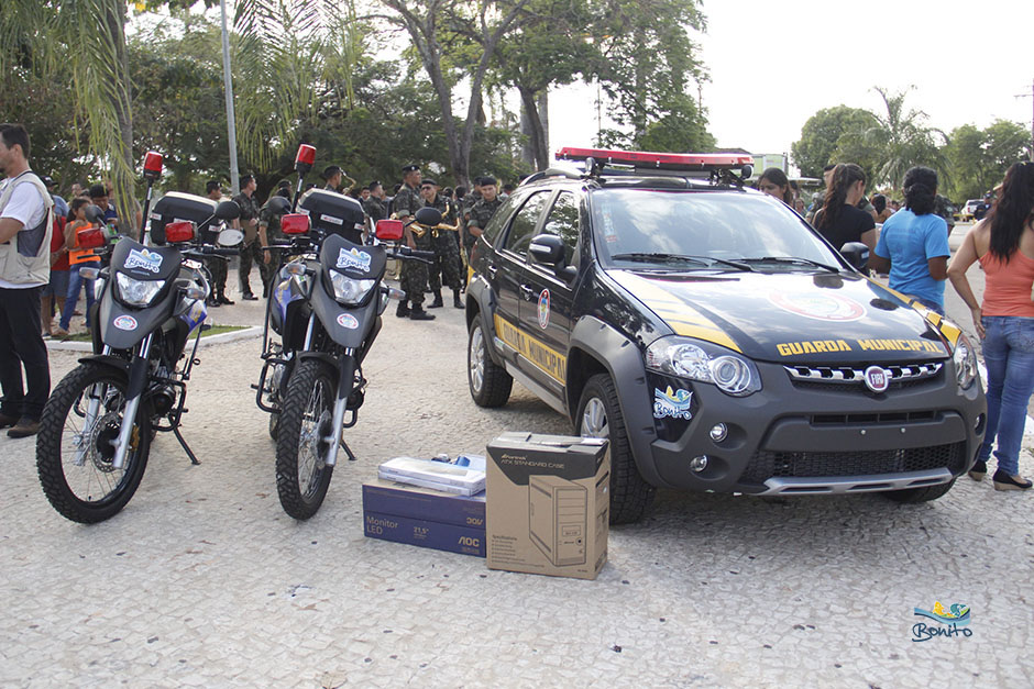Prefeitura de Bonito entrega novas viaturas, motocicletas e equipamentos para Guarda Municipal