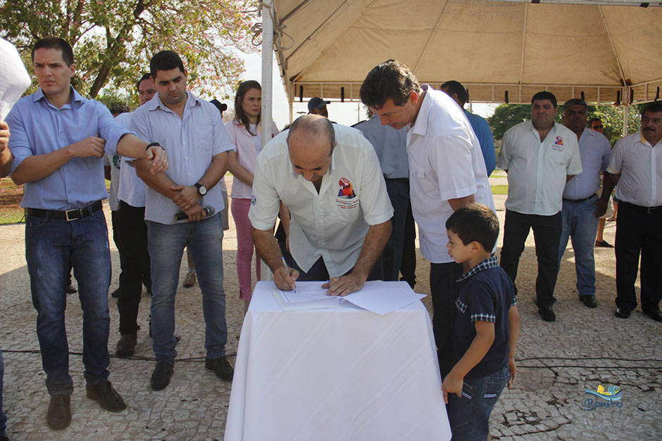 Prefeitura de Bonito entrega novas viaturas, motocicletas e equipamentos para Guarda Municipal