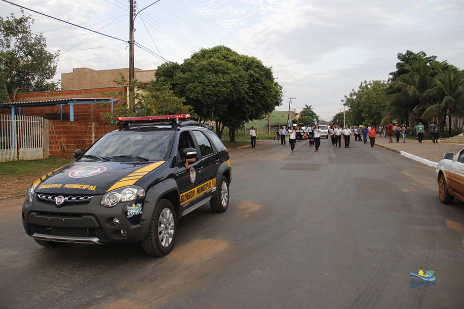 Confira a Alvorada festiva com as Bandas do Exército e da Seleta