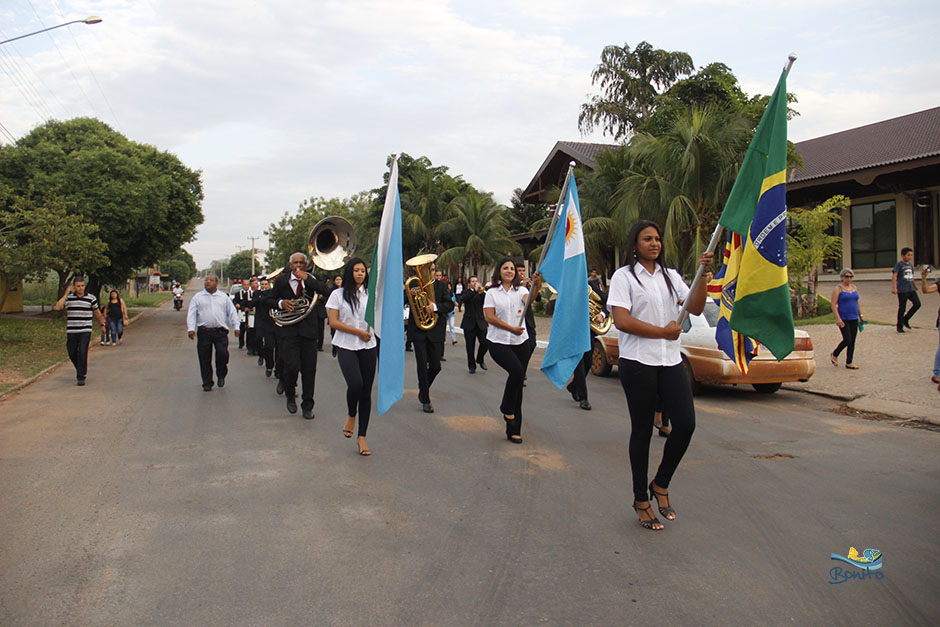 Confira a Alvorada festiva com as Bandas do Exército e da Seleta