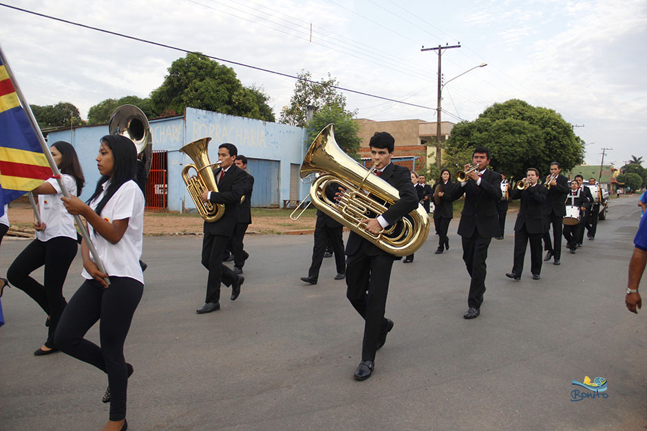 Confira a Alvorada festiva com as Bandas do Exército e da Seleta