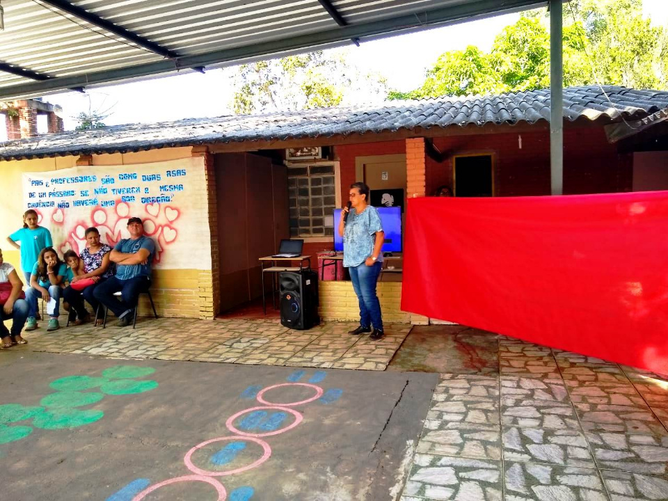 Escola de Águas do Miranda realiza evento reunindo pais e alunos