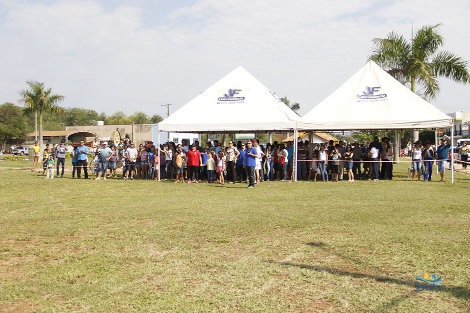 Voo panorâmico de helicóptero para os alunos das escolas municipais de Bonito