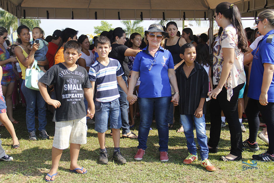 Voo panorâmico de helicóptero para os alunos das escolas municipais de Bonito