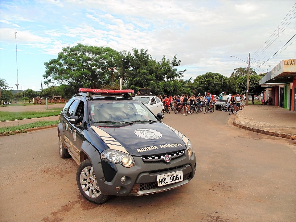 Esportes realizou hoje o 3º Passeio Ciclístico do Trabalhador