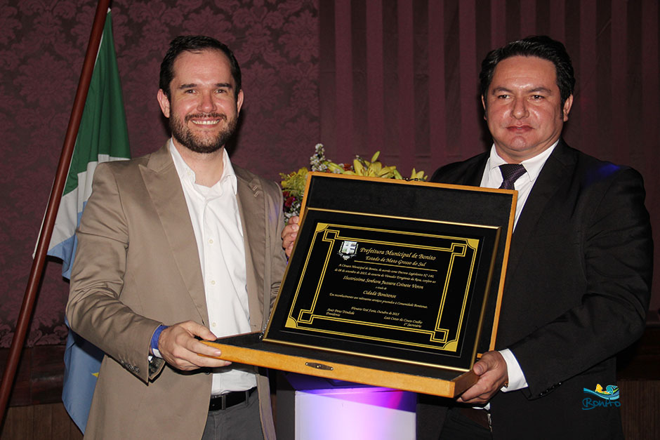 Galeria de fotos da entrega de títulos de cidadão bonitense Galeria de fotos da entrega de títulos de cidadão bonitense