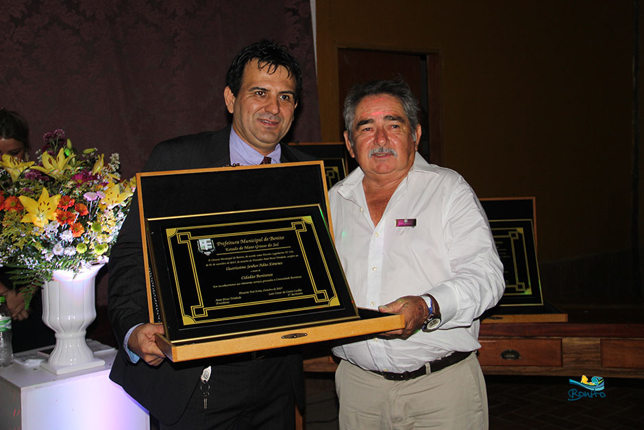 Galeria de fotos da entrega de títulos de cidadão bonitense Galeria de fotos da entrega de títulos de cidadão bonitense