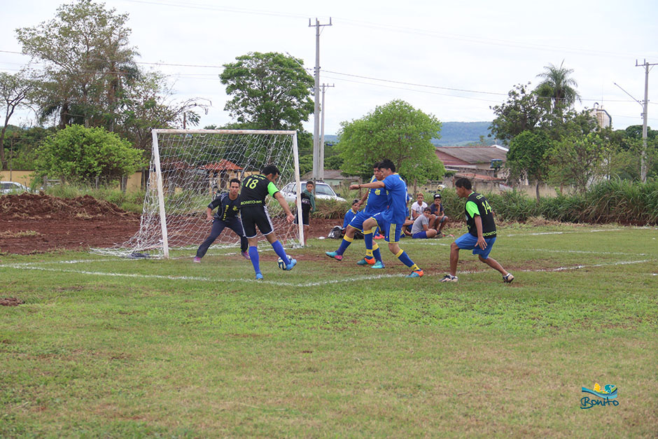 Secretaria de Esportes de Bonito realiza torneio de futebol na Vila Machado