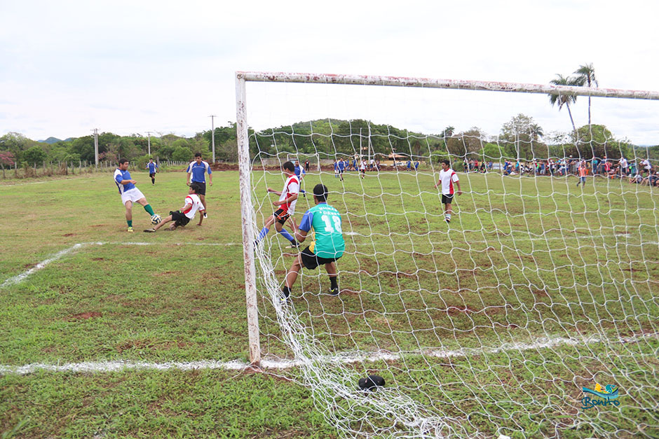 Secretaria de Esportes de Bonito realiza torneio de futebol na Vila Machado