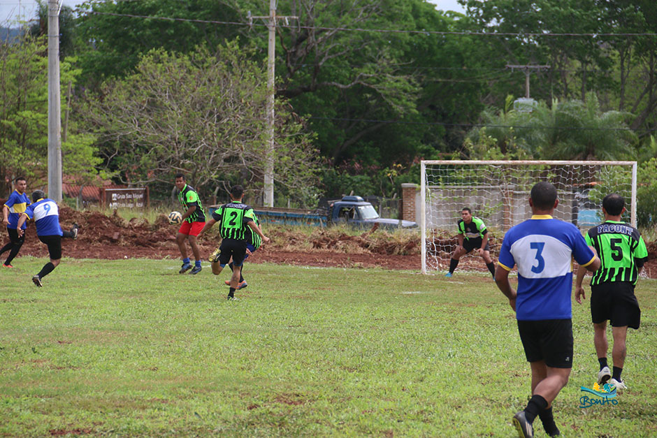 Secretaria de Esportes de Bonito realiza torneio de futebol na Vila Machado