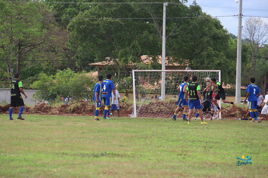 Secretaria de Esportes de Bonito realiza torneio de futebol na Vila Machado