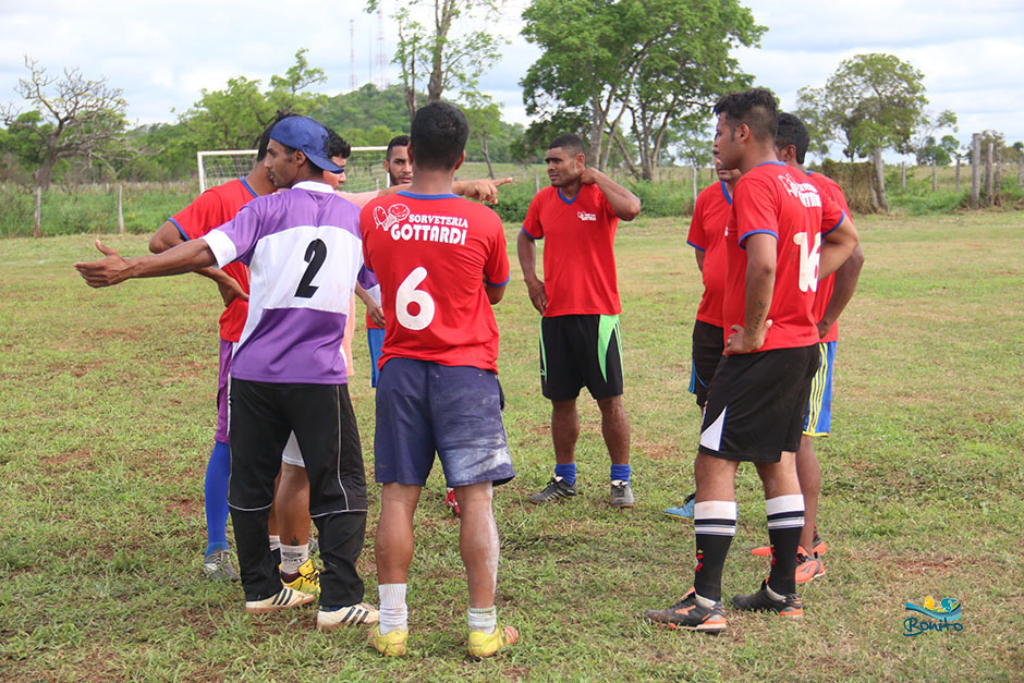 Secretaria de Esportes de Bonito realiza torneio de futebol na Vila Machado