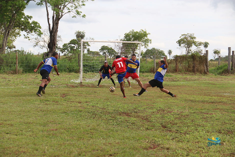 Secretaria de Esportes de Bonito realiza torneio de futebol na Vila Machado