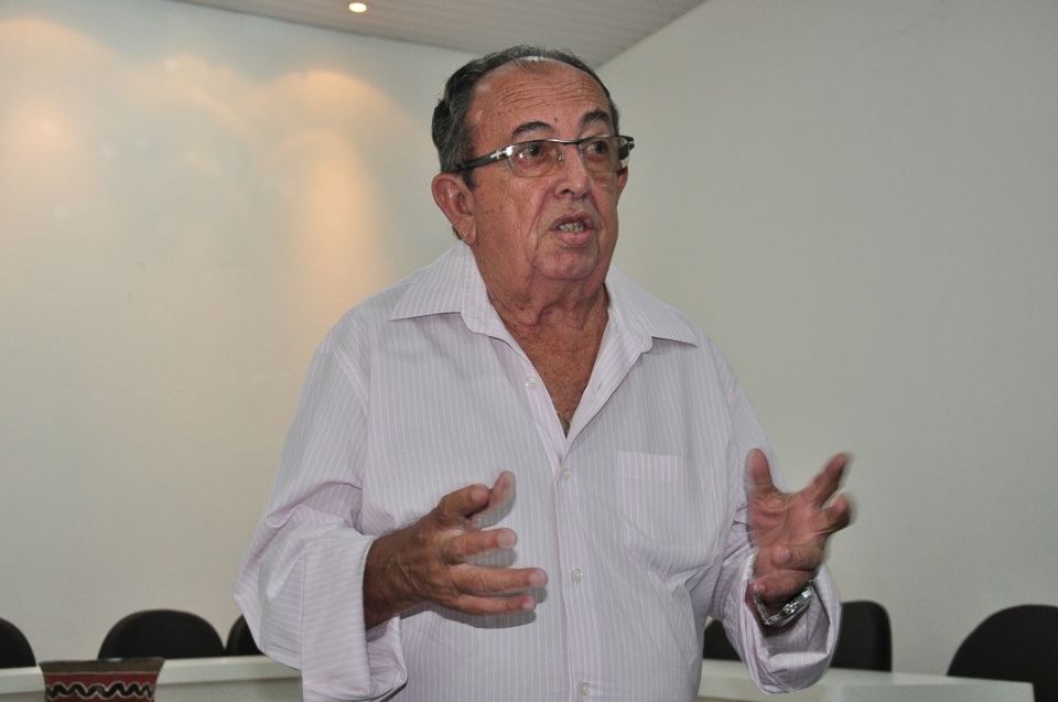 Prefeito Municipal deu posse a 14 novos servidores concursados