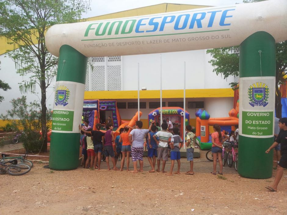 Prefeitura de Bonito e Fundesporte criam espaço para as crianças durante festa dos 67 anos de Bonito