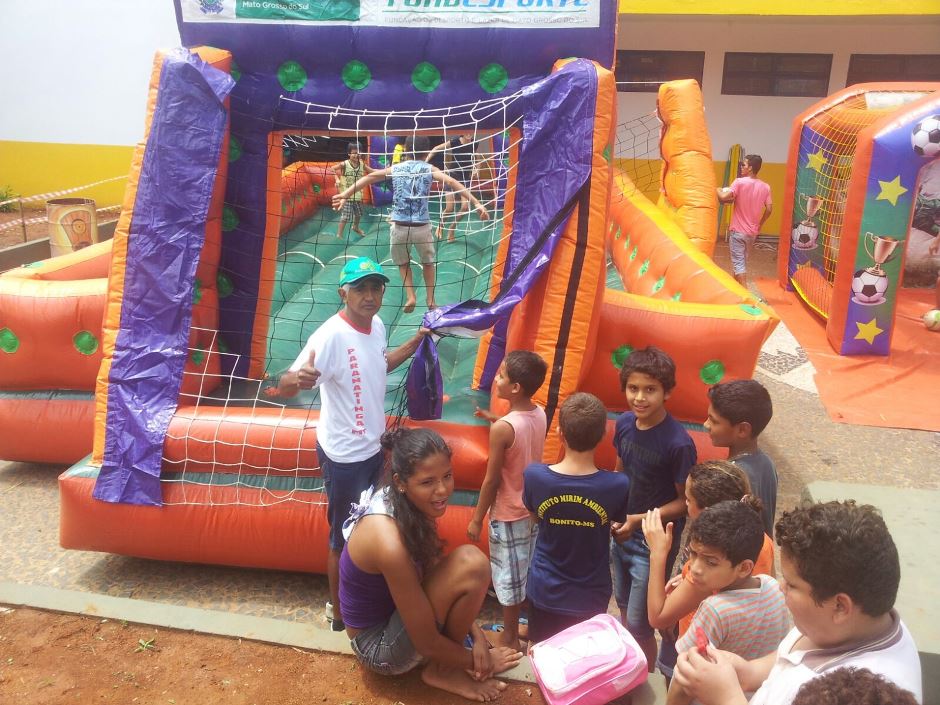 Prefeitura de Bonito e Fundesporte criam espaço para as crianças durante festa dos 67 anos de Bonito