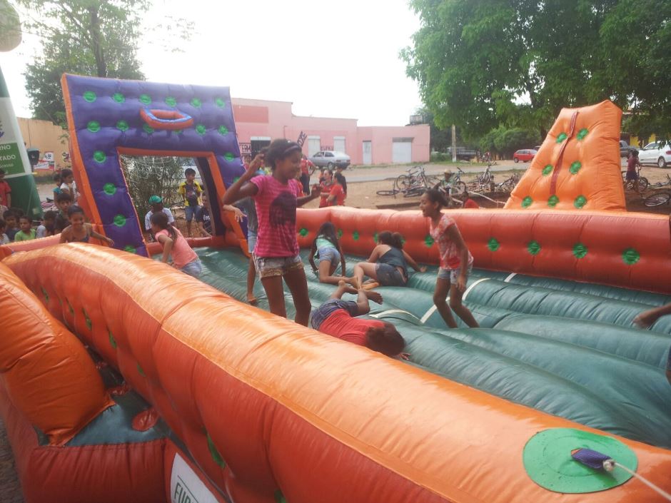 Prefeitura de Bonito e Fundesporte criam espaço para as crianças durante festa dos 67 anos de Bonito