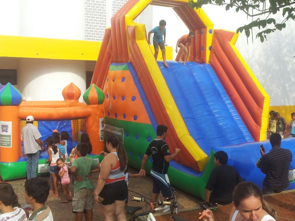 Prefeitura de Bonito e Fundesporte criam espaço para as crianças durante festa dos 67 anos de Bonito