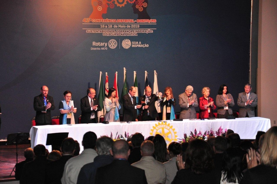 Prefeito participa da instalação da 42ª Conferência Distrital do Rotary Club