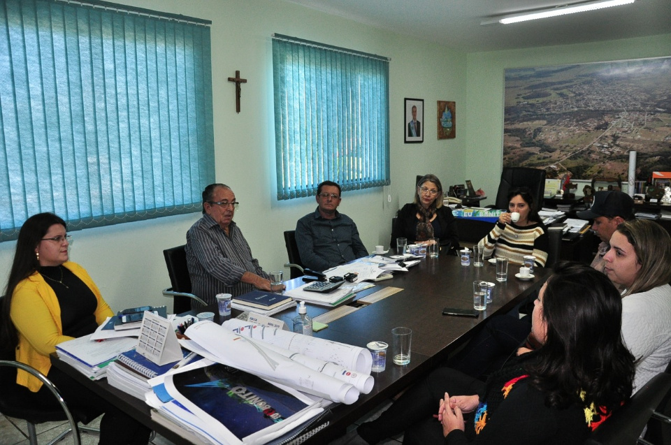 Odilson recebe prefeito e presidente da Câmara de Alcinópolis