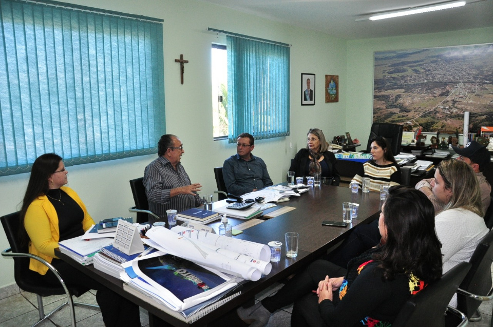Odilson recebe prefeito e presidente da Câmara de Alcinópolis