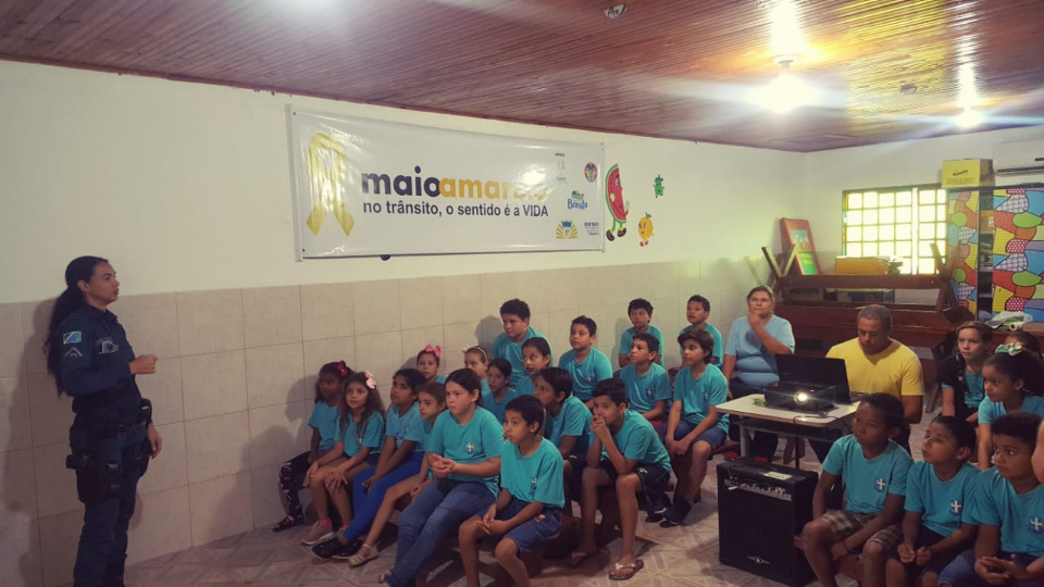 Trânsito é tema de palestra na Escola Vitalina Vargas Machado