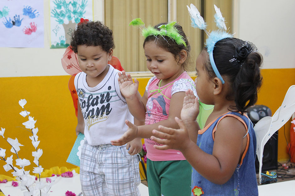Prefeitura de Bonito realiza entrega de jogos de lençóis e toalhas novas para os CEI’s