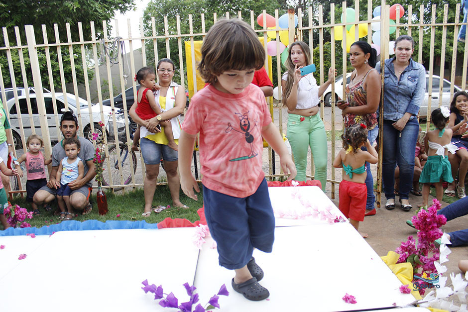 Prefeitura de Bonito realiza entrega de jogos de lençóis e toalhas novas para os CEI’s