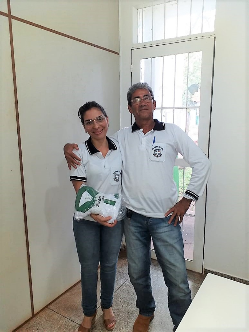 Equipe do Controle de Vetores recebe novas camisetas