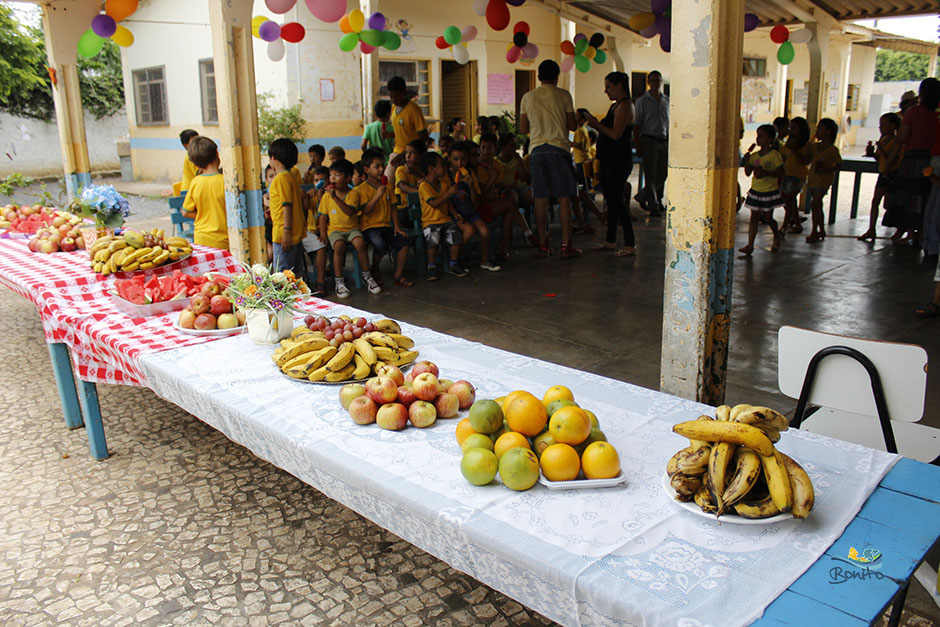 Alunos das escolas municipais ganham festa em comemoração ao Dia das Crianças em Bonito