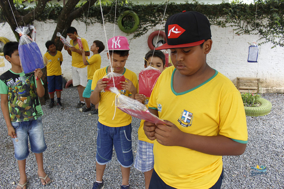 Alunos das escolas municipais ganham festa em comemoração ao Dia das Crianças em Bonito