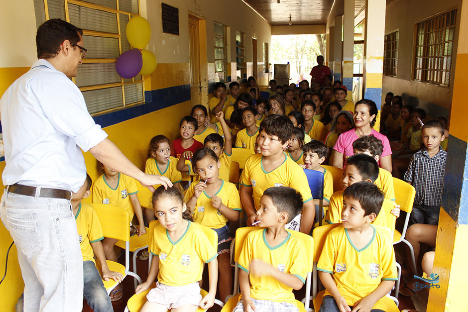 Alunos das escolas municipais ganham festa em comemoração ao Dia das Crianças em Bonito