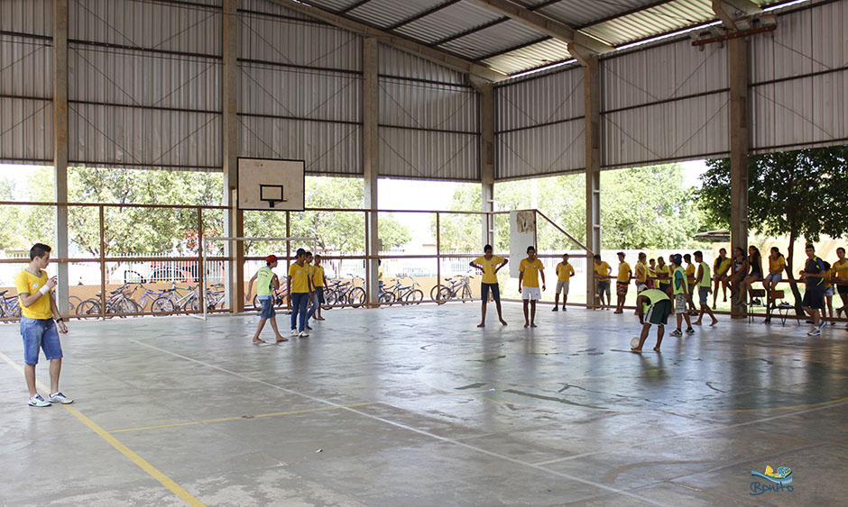 Alunos das escolas municipais ganham festa em comemoração ao Dia das Crianças em Bonito