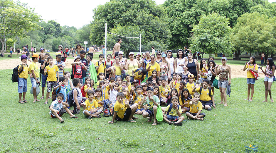 Alunos das escolas municipais ganham festa em comemoração ao Dia das Crianças em Bonito