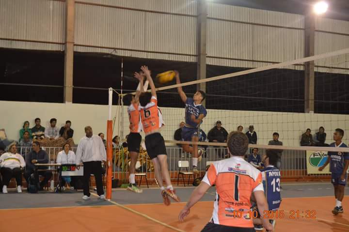 Prefeito de Bonito parabeniza atletas do vôlei pelos ótimos resultados na Copa Pantanal