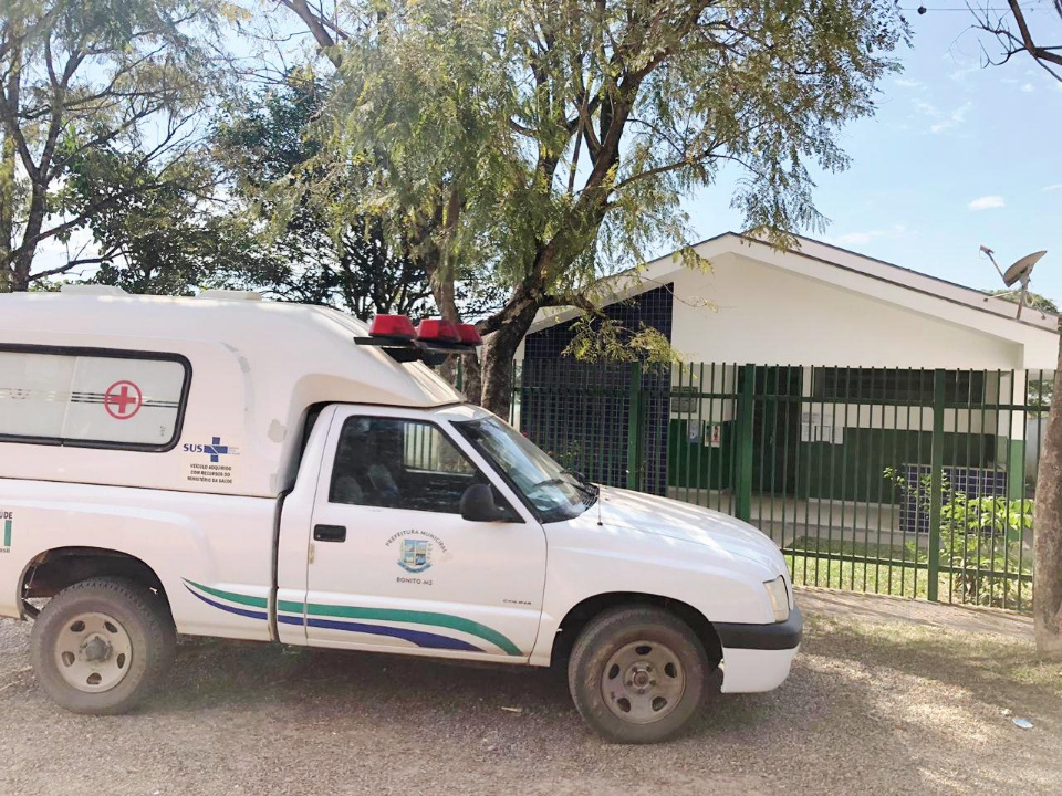 Prefeito entrega ambulância para UBS de Águas do Miranda