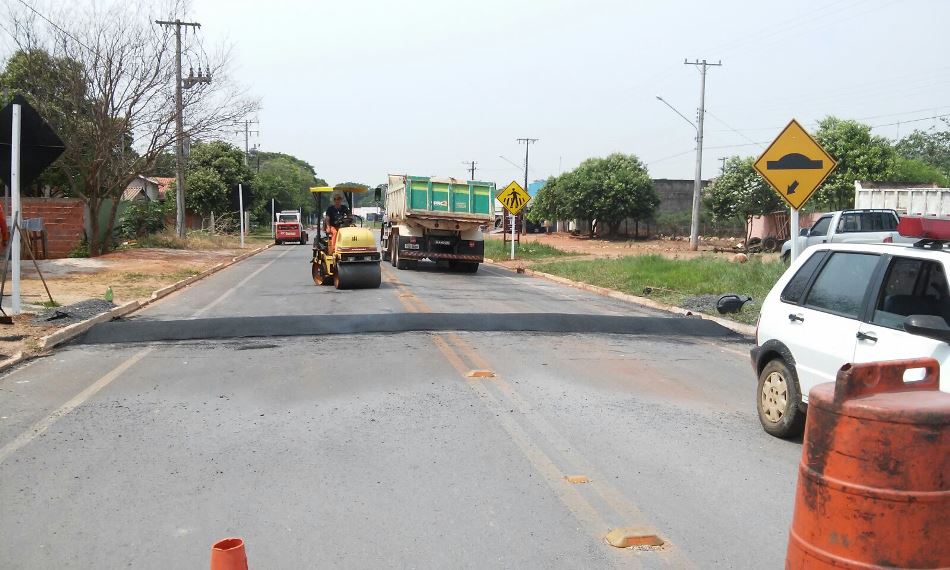 Novos quebra-molas são instalados em rodovia de Bonito/MS